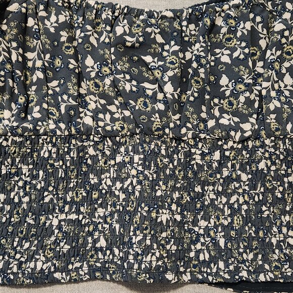 Cropped Blouse with Bubble Sleeves - Picture 6 of 8